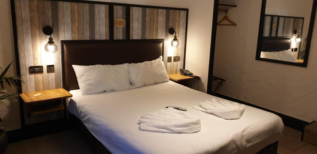 The Blue Boar Hotel Alcester Ngoại thất bức ảnh