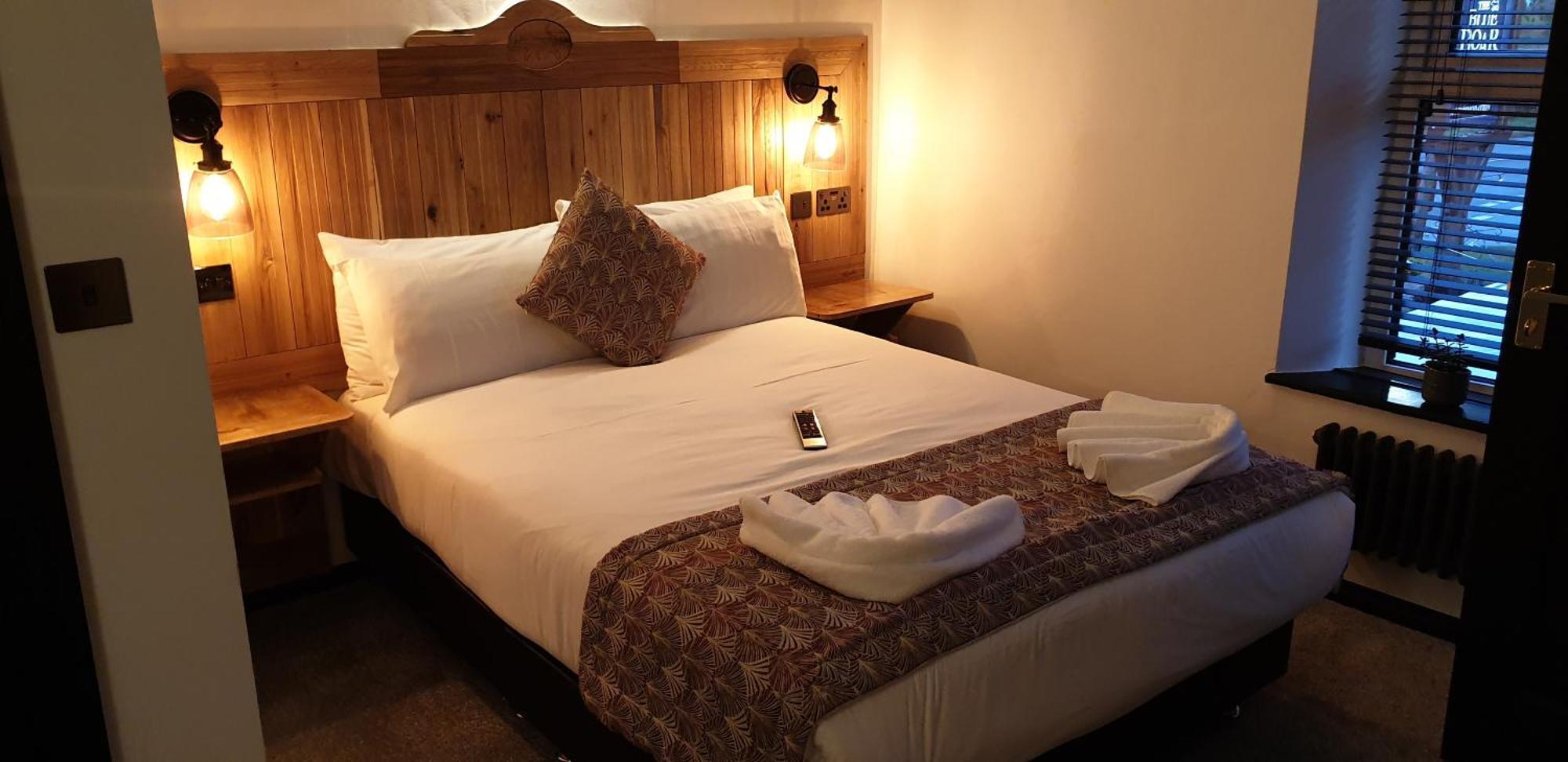 The Blue Boar Hotel Alcester Ngoại thất bức ảnh