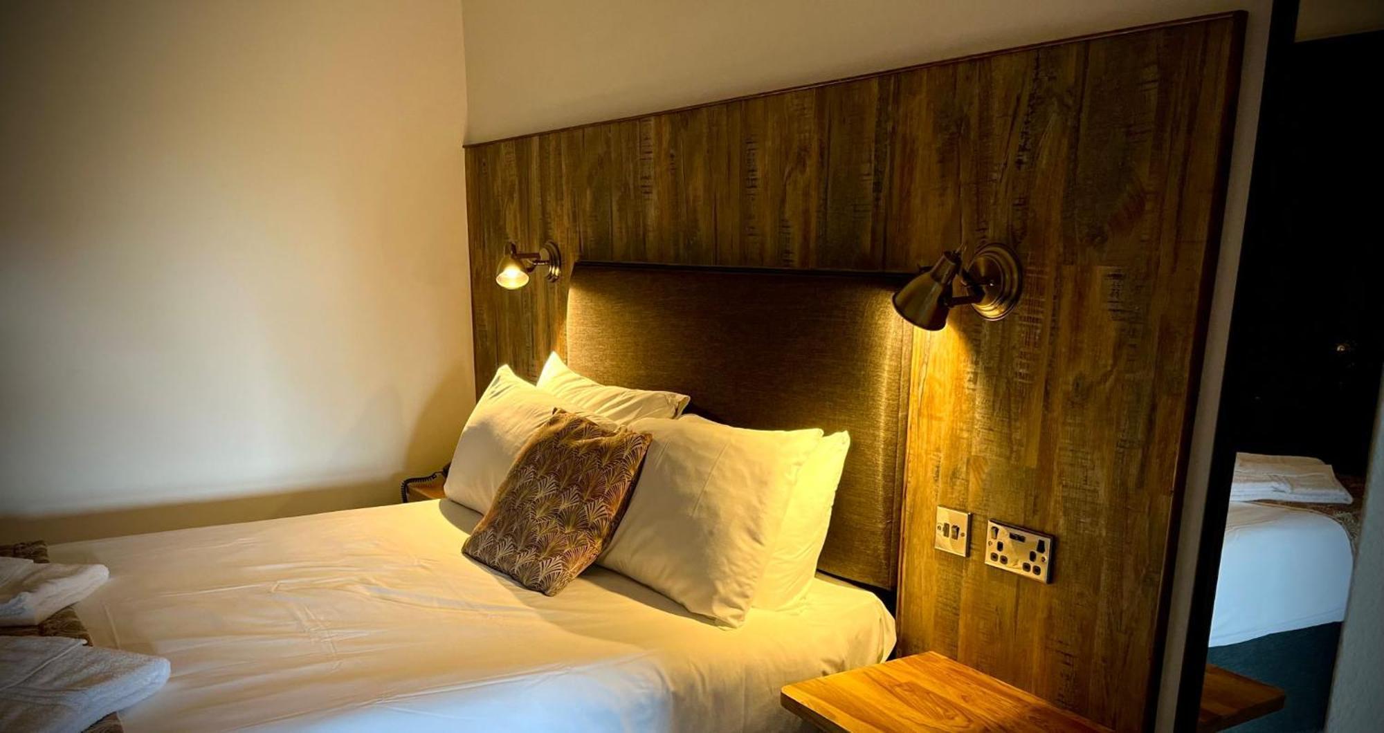 The Blue Boar Hotel Alcester Ngoại thất bức ảnh