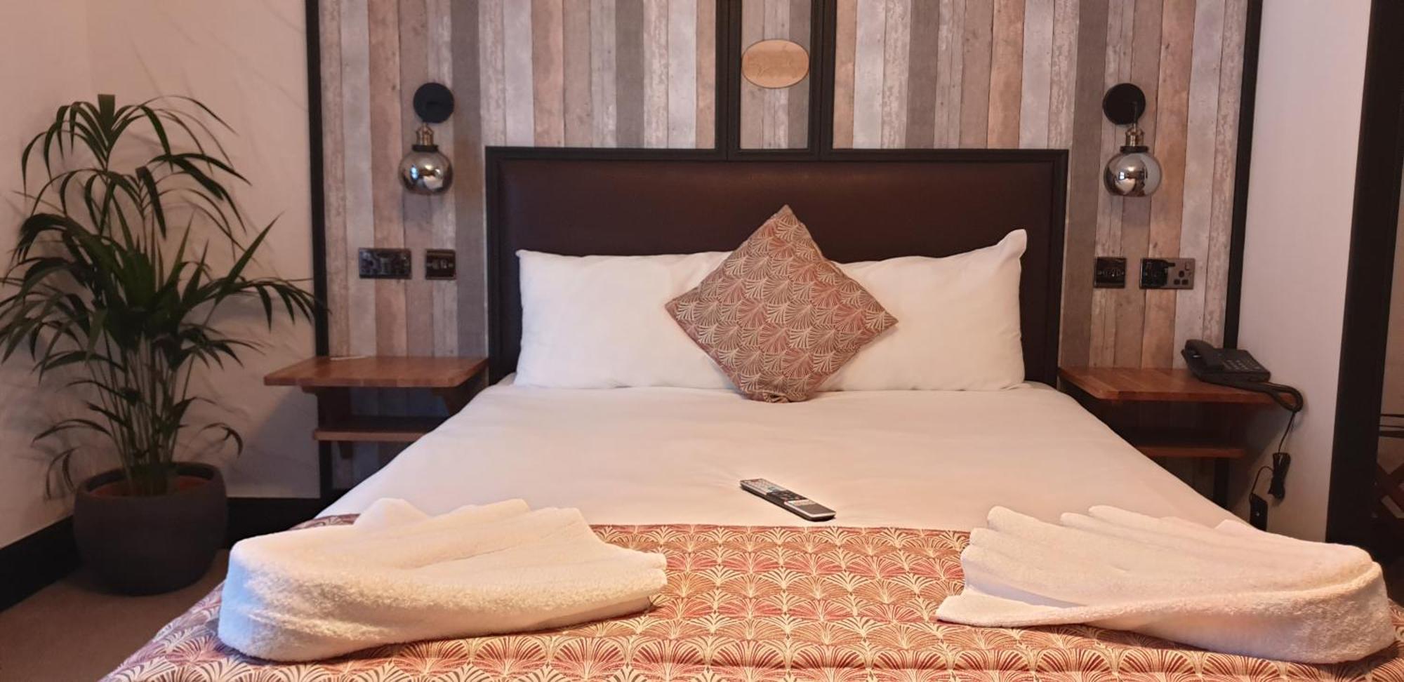 The Blue Boar Hotel Alcester Ngoại thất bức ảnh